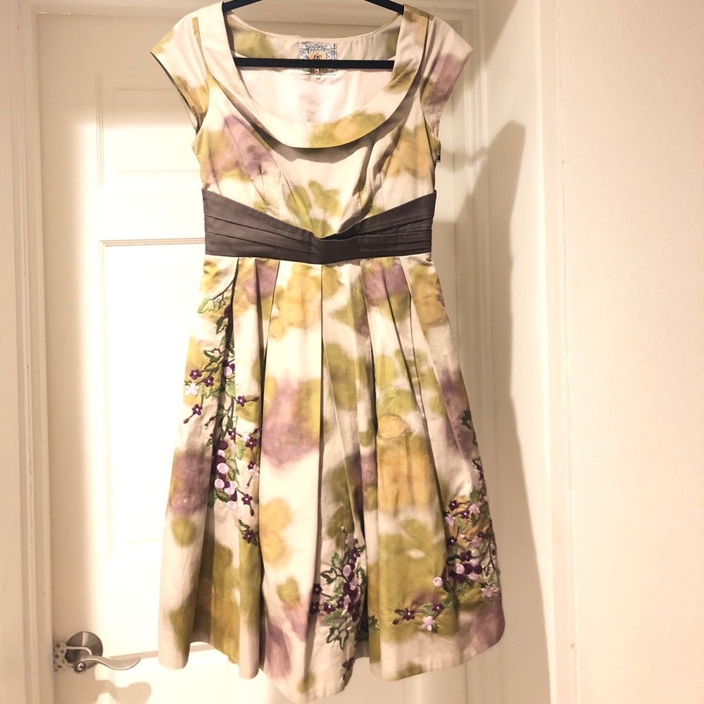 Gorgeous embroidered dress from Anthropologie sz.2